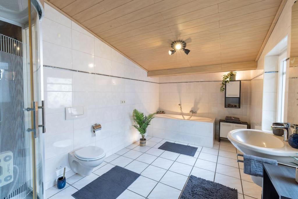 Lava-Lodge Rieden  Ngoại thất bức ảnh